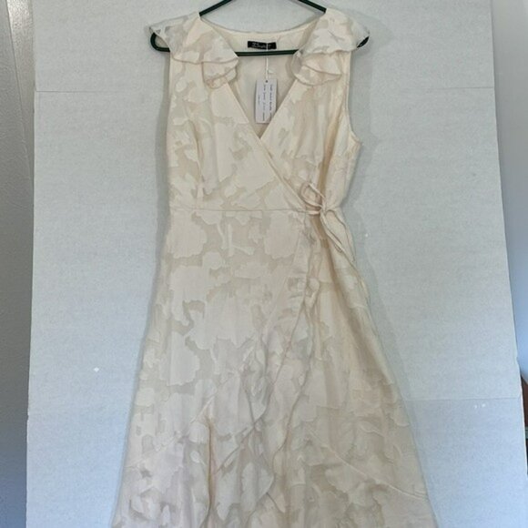Simplee Wrap Dress NWT Ruffle Tulip Hem, Sleeveless, Cream, Large - Picture 4 of 12